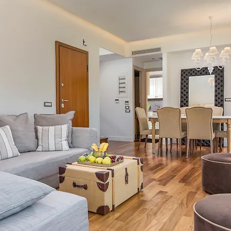Apartment The Dynasty